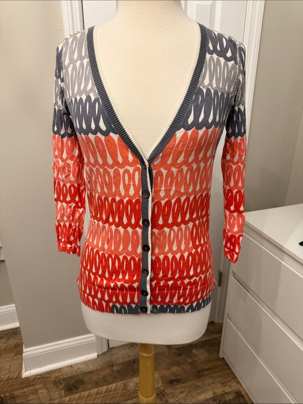 V-Neck Printed Button-Front Cardigan in Red and Gray